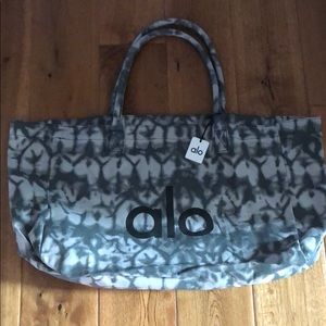 Brand new Alo gym bag